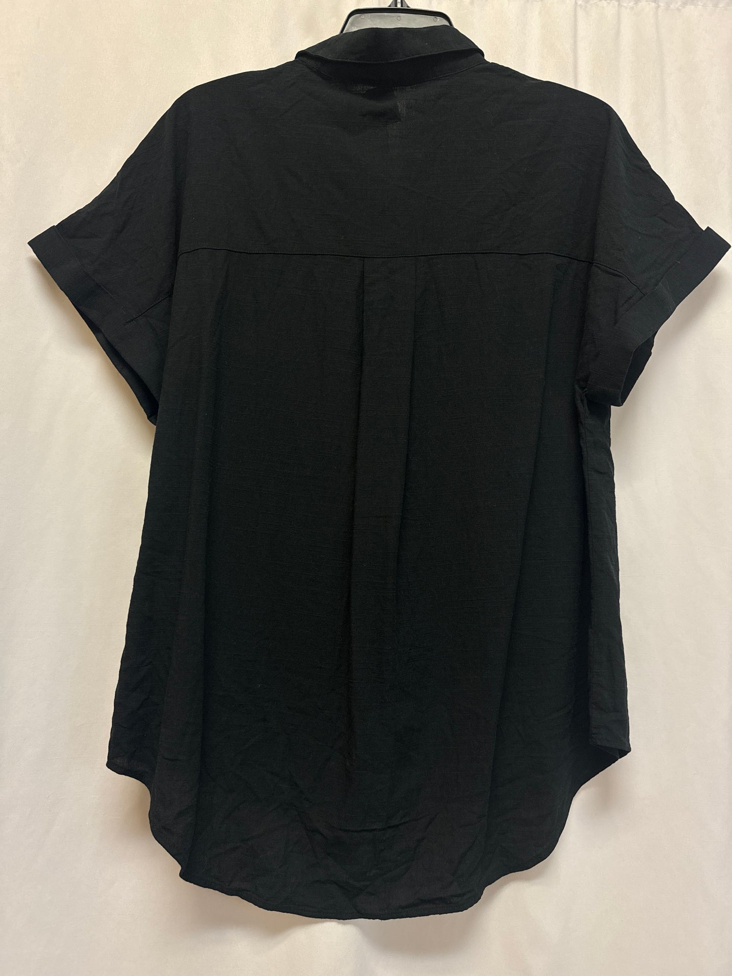 Top Short Sleeve By Clothes Mentor In Black, Size: M