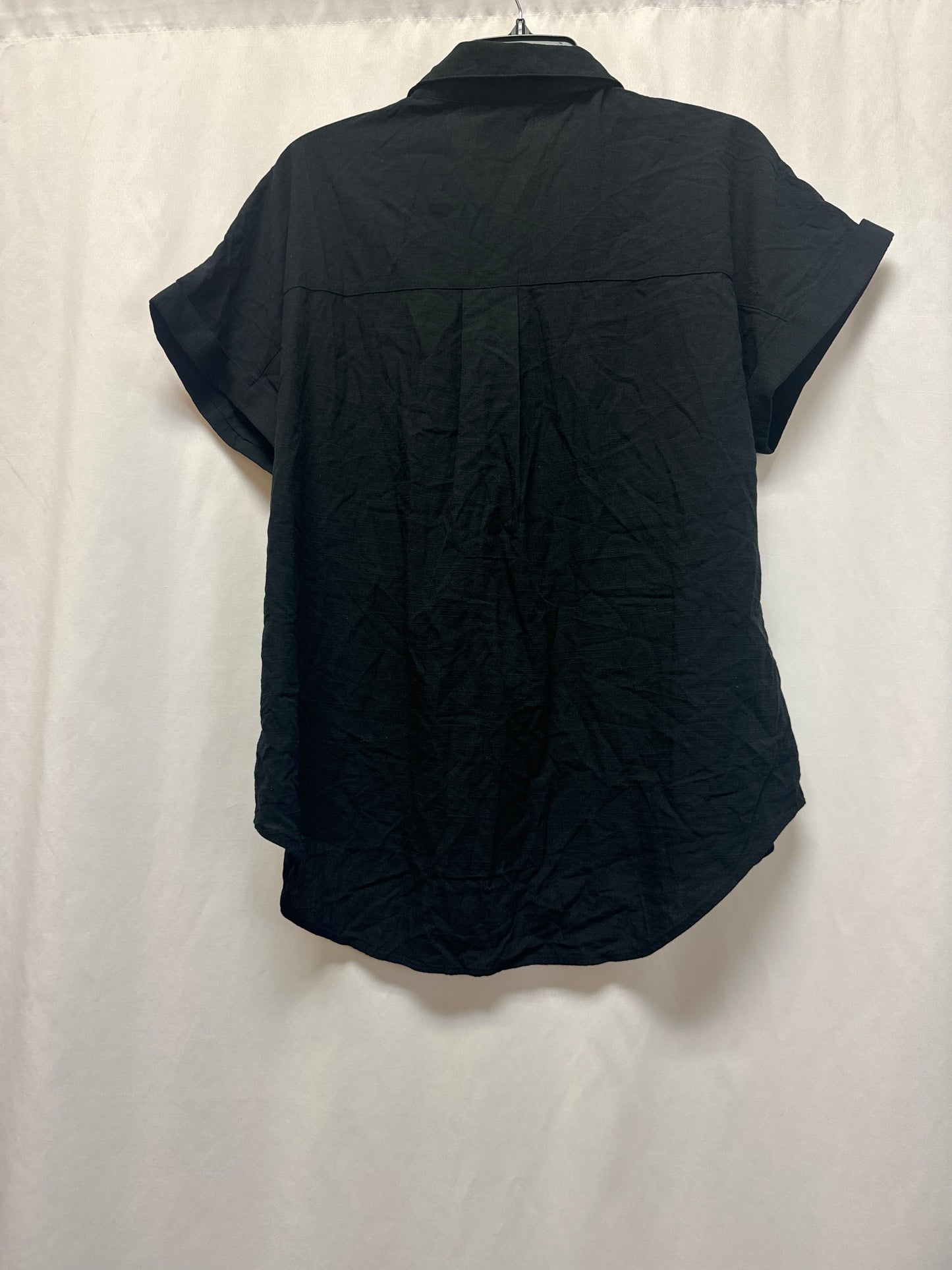 Top Short Sleeve By Clothes Mentor In Black, Size: M