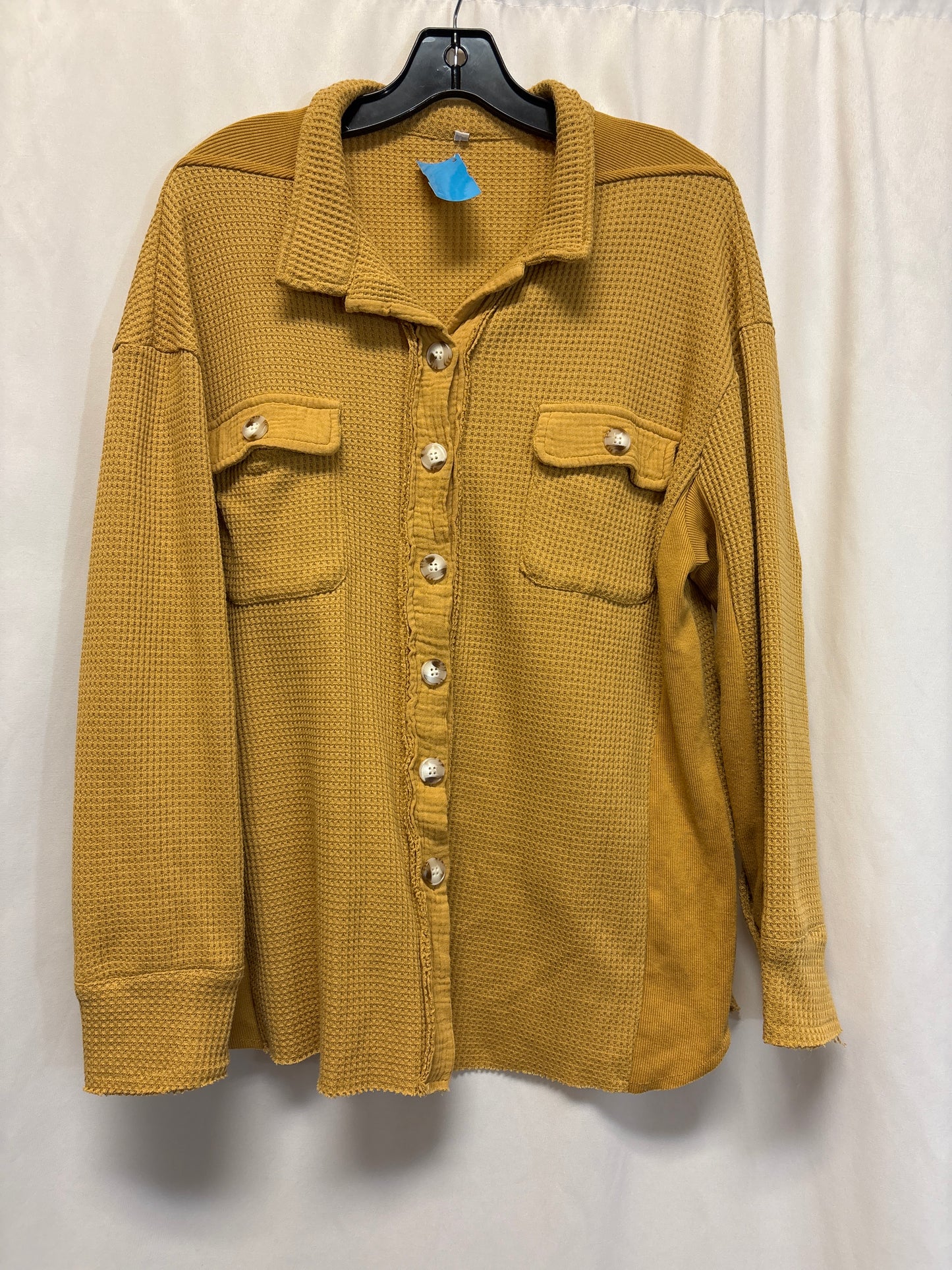 Top Long Sleeve By Clothes Mentor In Yellow, Size: L