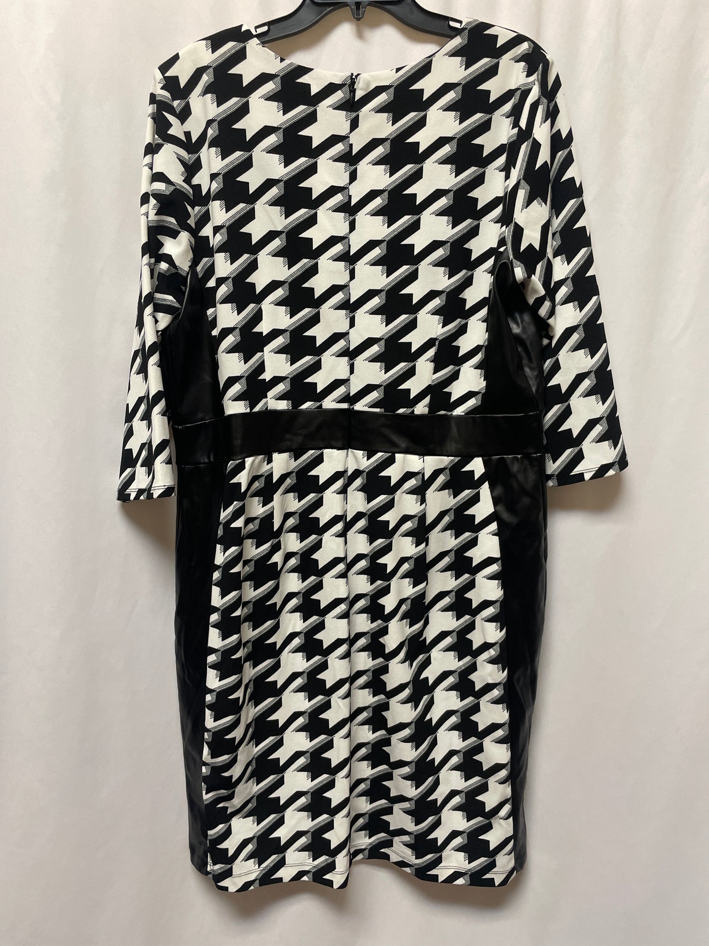 Dress Casual Maxi By Ashley Stewart In Black & White, Size: 1x