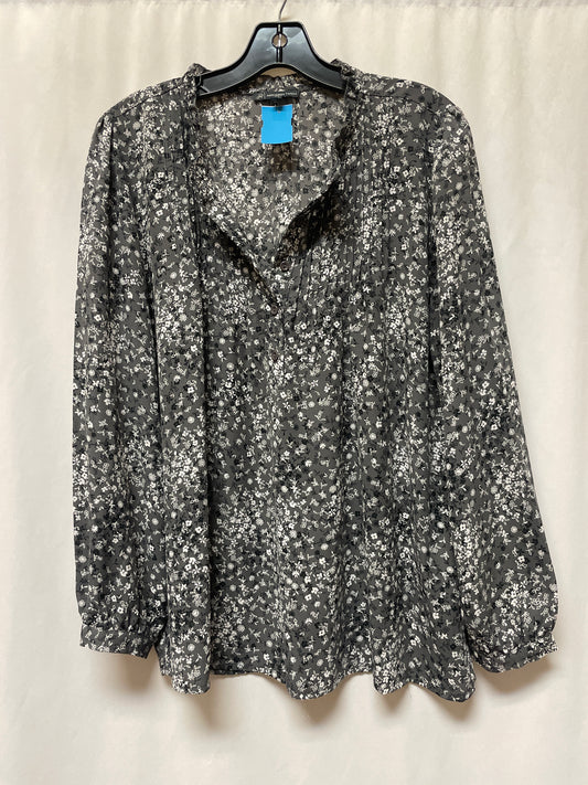 Top Long Sleeve By Adrianna Papell In Grey, Size: M