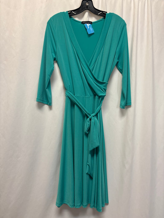 Dress Casual Midi By Clothes Mentor In Green, Size: M