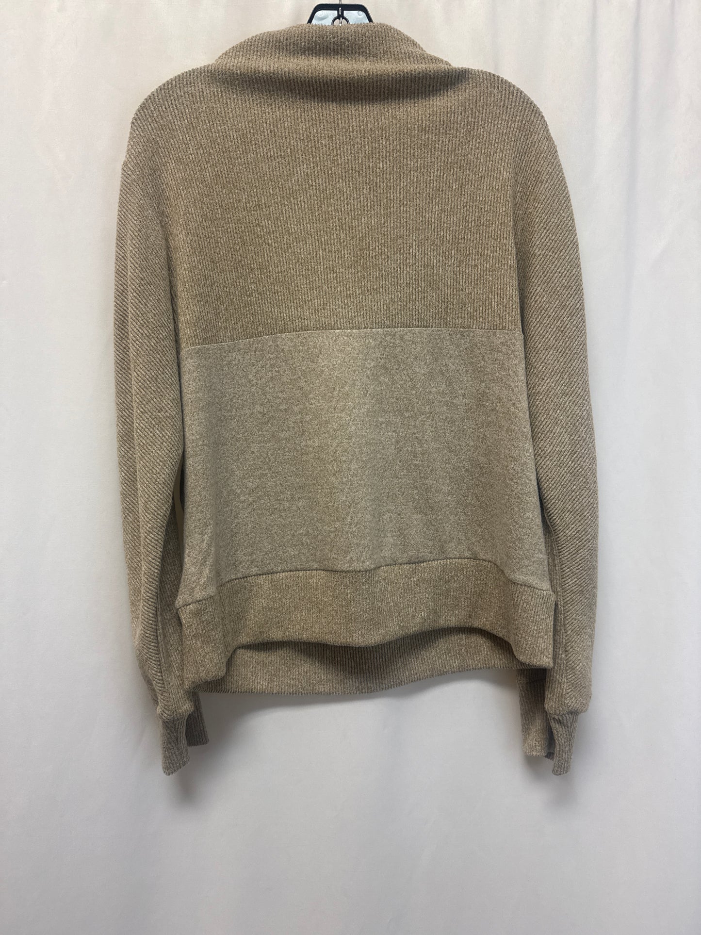 Top Long Sleeve By Clothes Mentor In Tan, Size: Xl