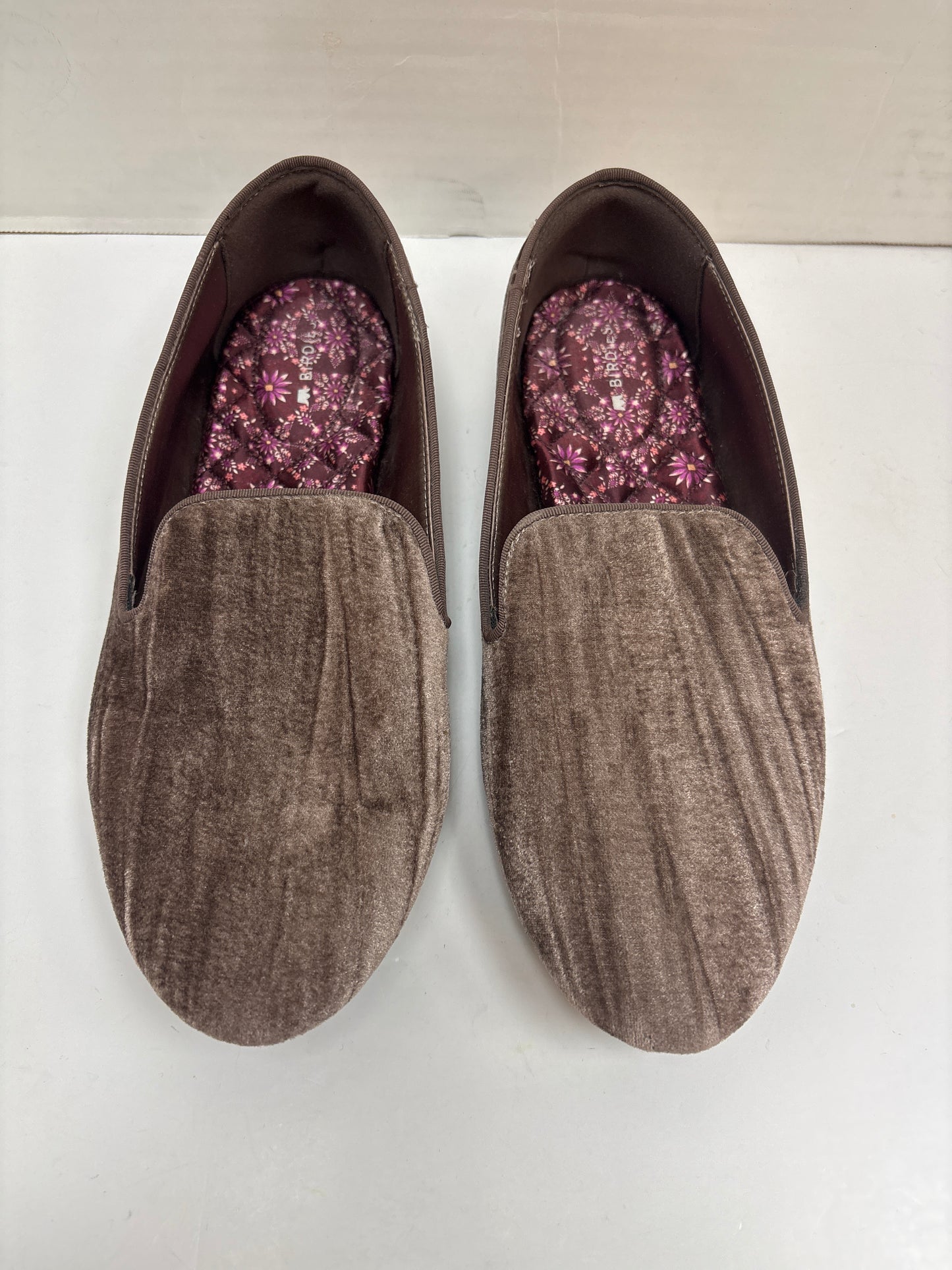 Slippers By Clothes Mentor In Taupe