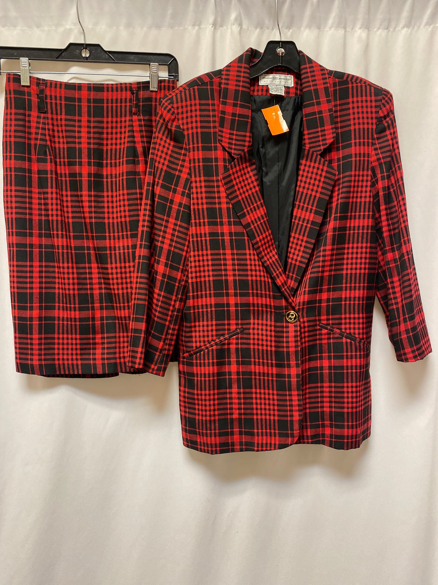 Skirt Suit 2pc By Maggie Lawrence In Black & Red, Size: 8