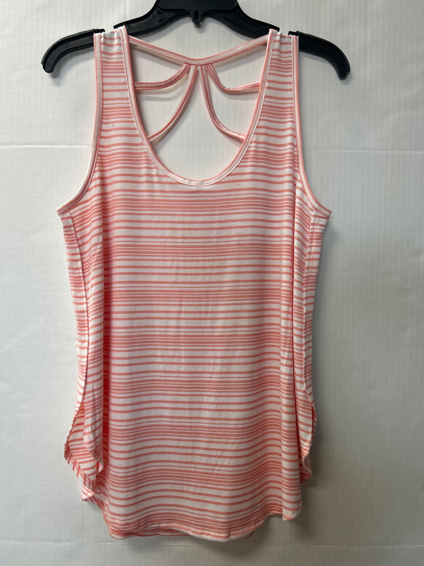 Tank Top By Clothes Mentor In Peach, Size: M