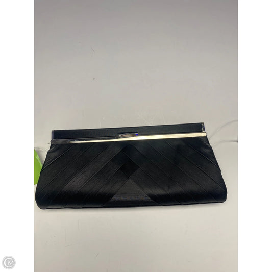 Clutch By Clothes Mentor, Size: Medium