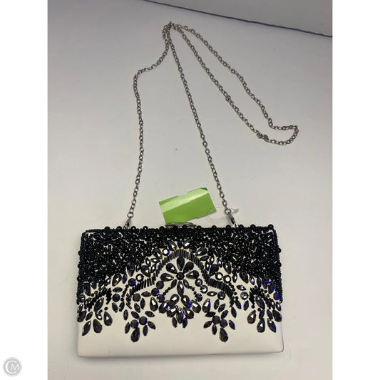 Crossbody By Clothes Mentor, Size: Medium