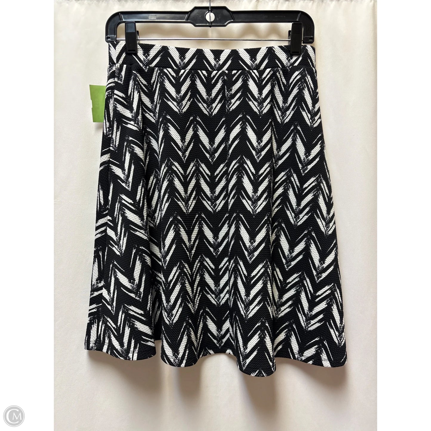 Skirt Midi By Joe B In Black & White, Size: M