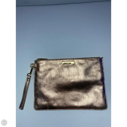 Wristlet By Clothes Mentor, Size: Large