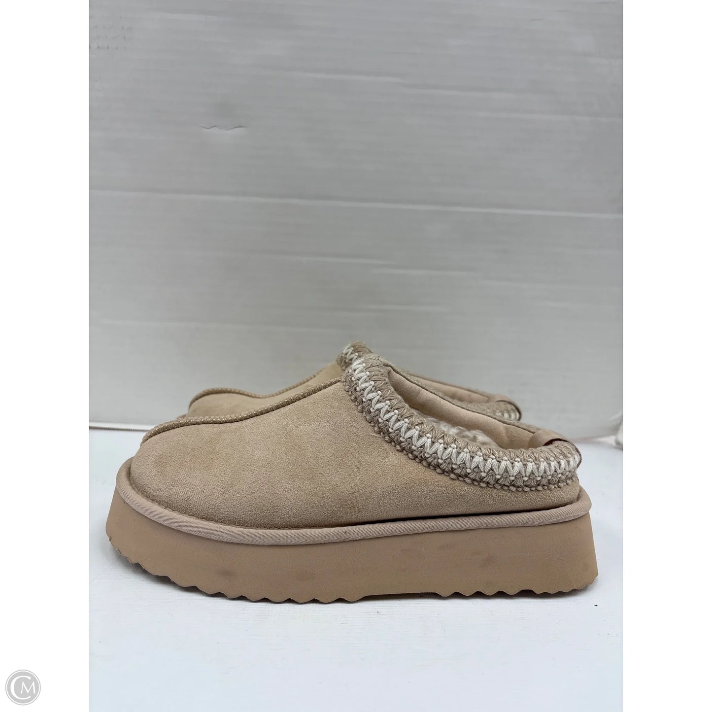 Shoes Flats By Matisse In Beige, Size: 6