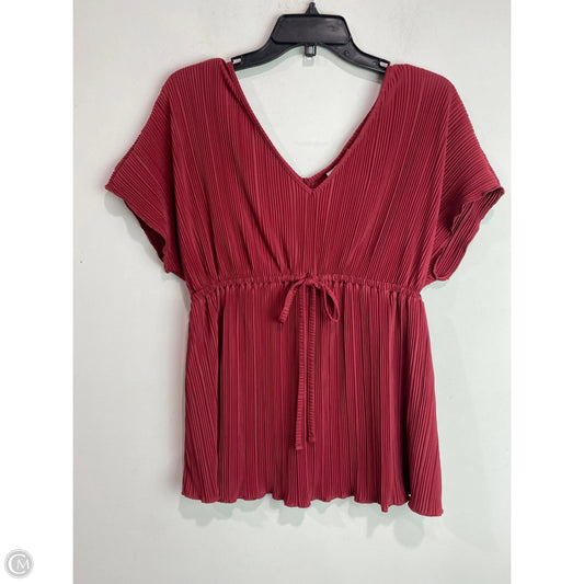 Top Short Sleeve By Ingrid & Isabel In Maroon, Size: S