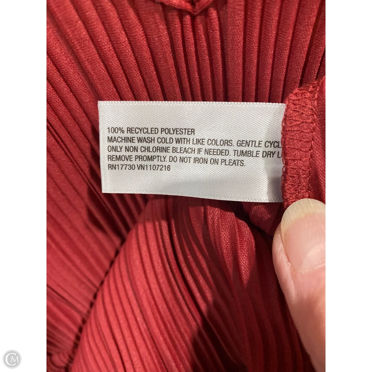 Top Short Sleeve By Ingrid & Isabel In Maroon, Size: S