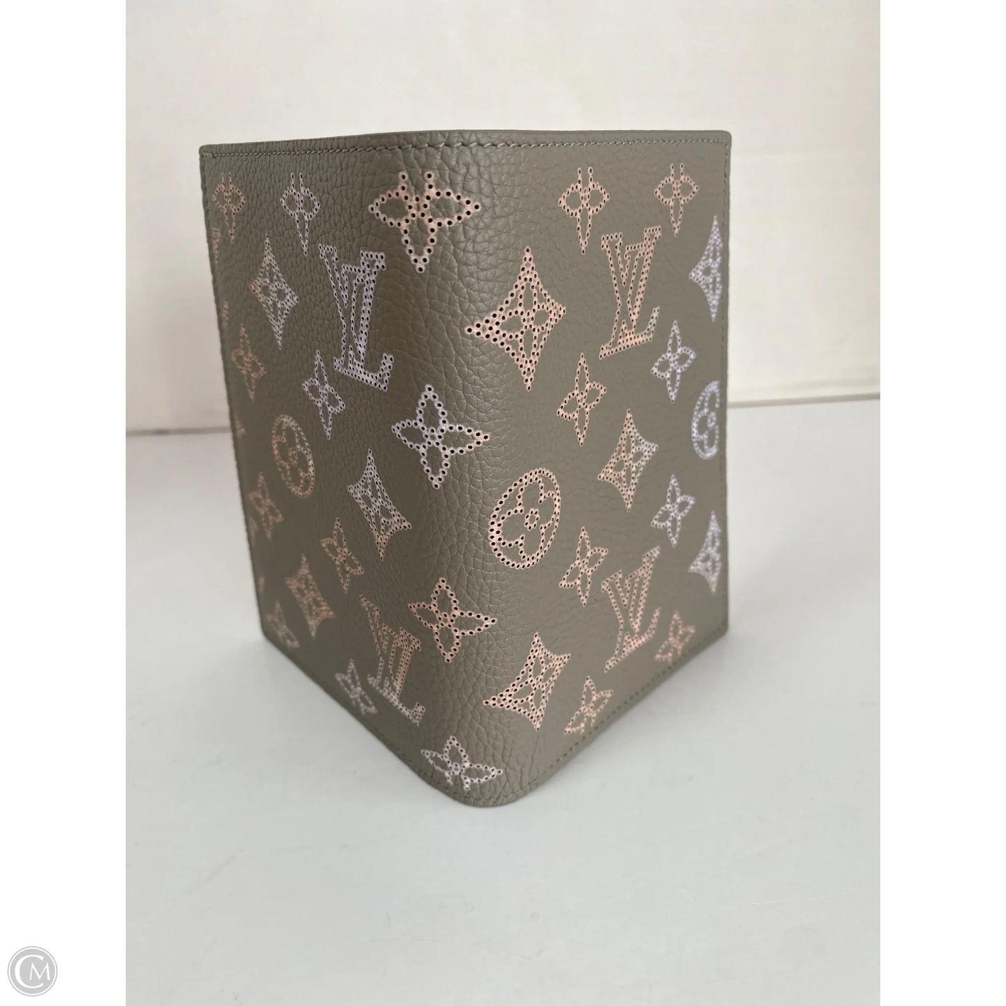 Wallet Luxury Designer By Louis Vuitton, Size: Medium