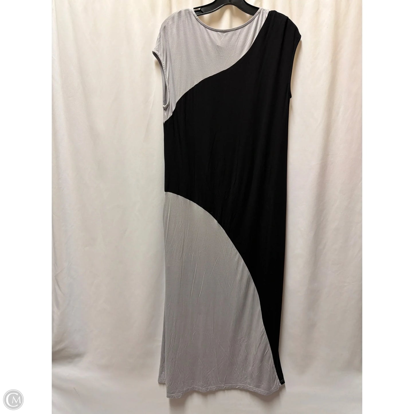 Dress Casual Maxi By Suzanne Betro In Grey, Size: L