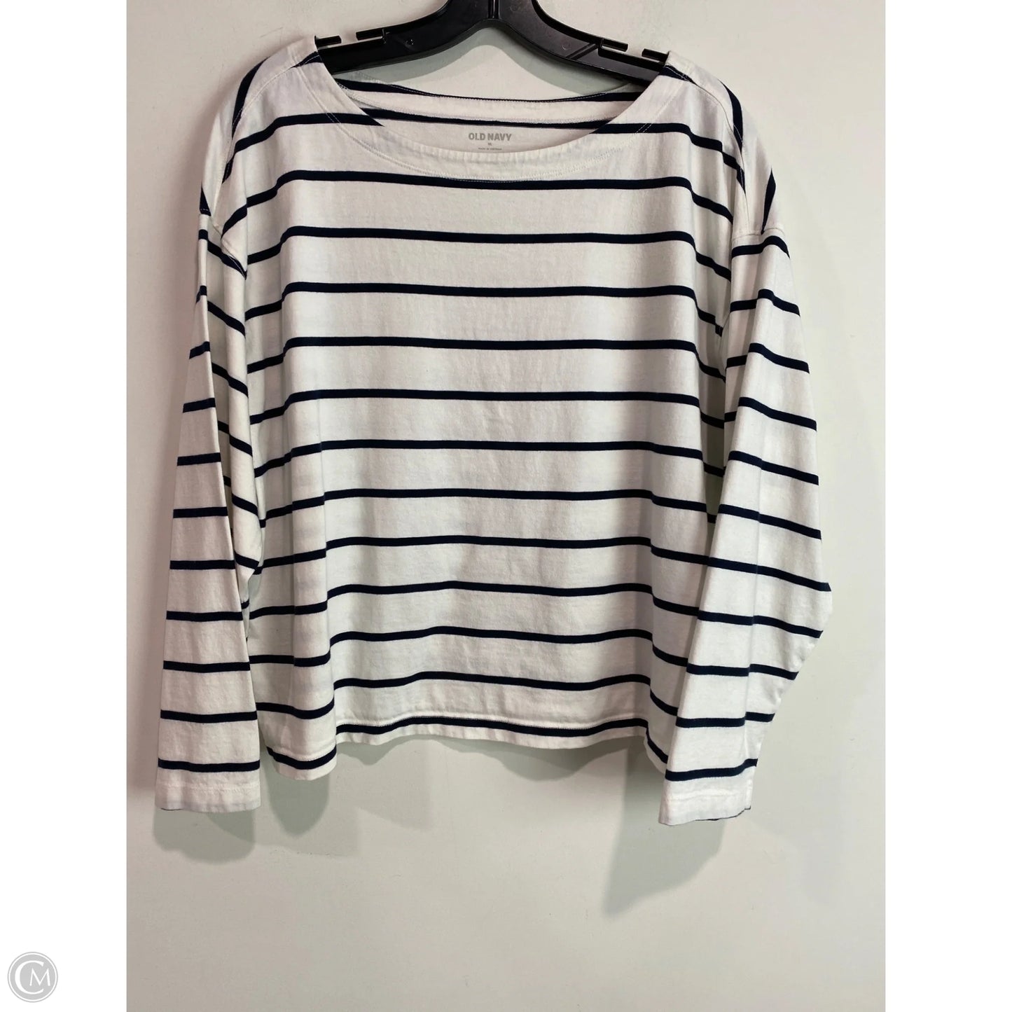Top Long Sleeve By Old Navy In White, Size: Xl