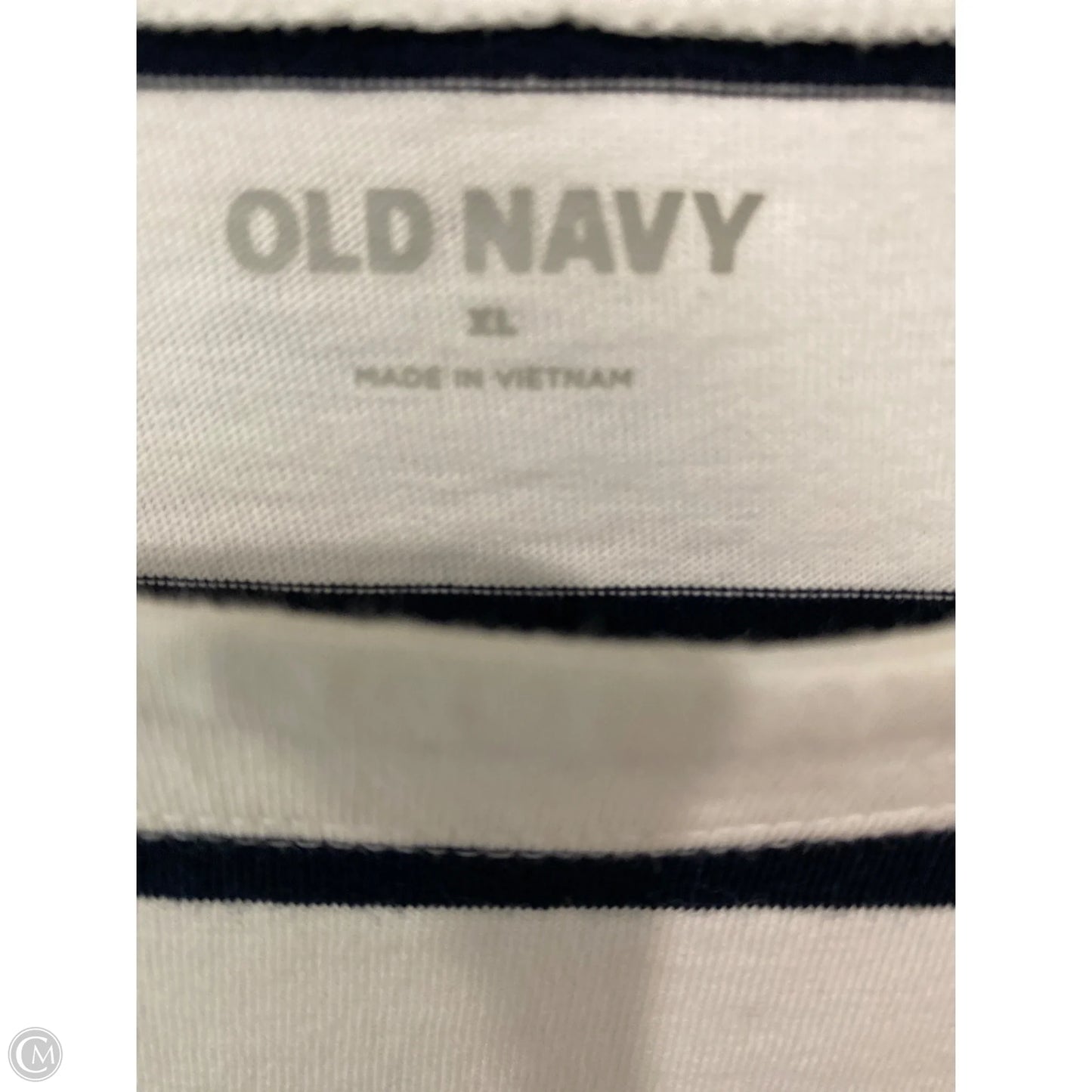 Top Long Sleeve By Old Navy In White, Size: Xl