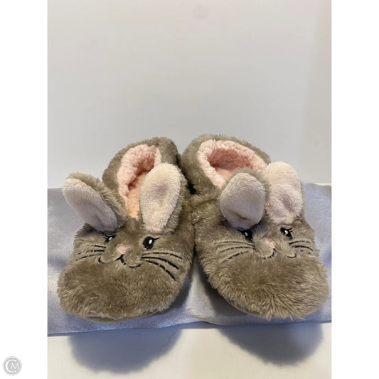 Slippers By Clothes Mentor In Grey