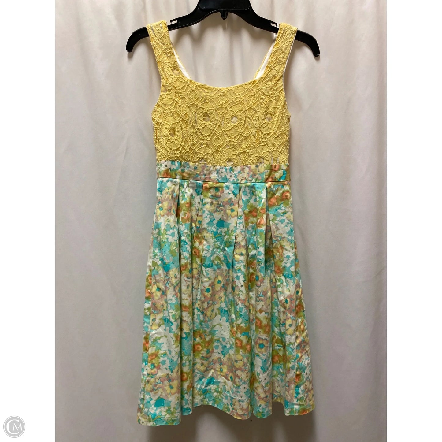 Dress Casual Short By Maurices In Yellow, Size: L