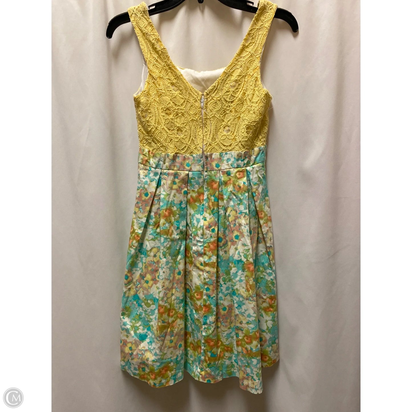 Dress Casual Short By Maurices In Yellow, Size: L