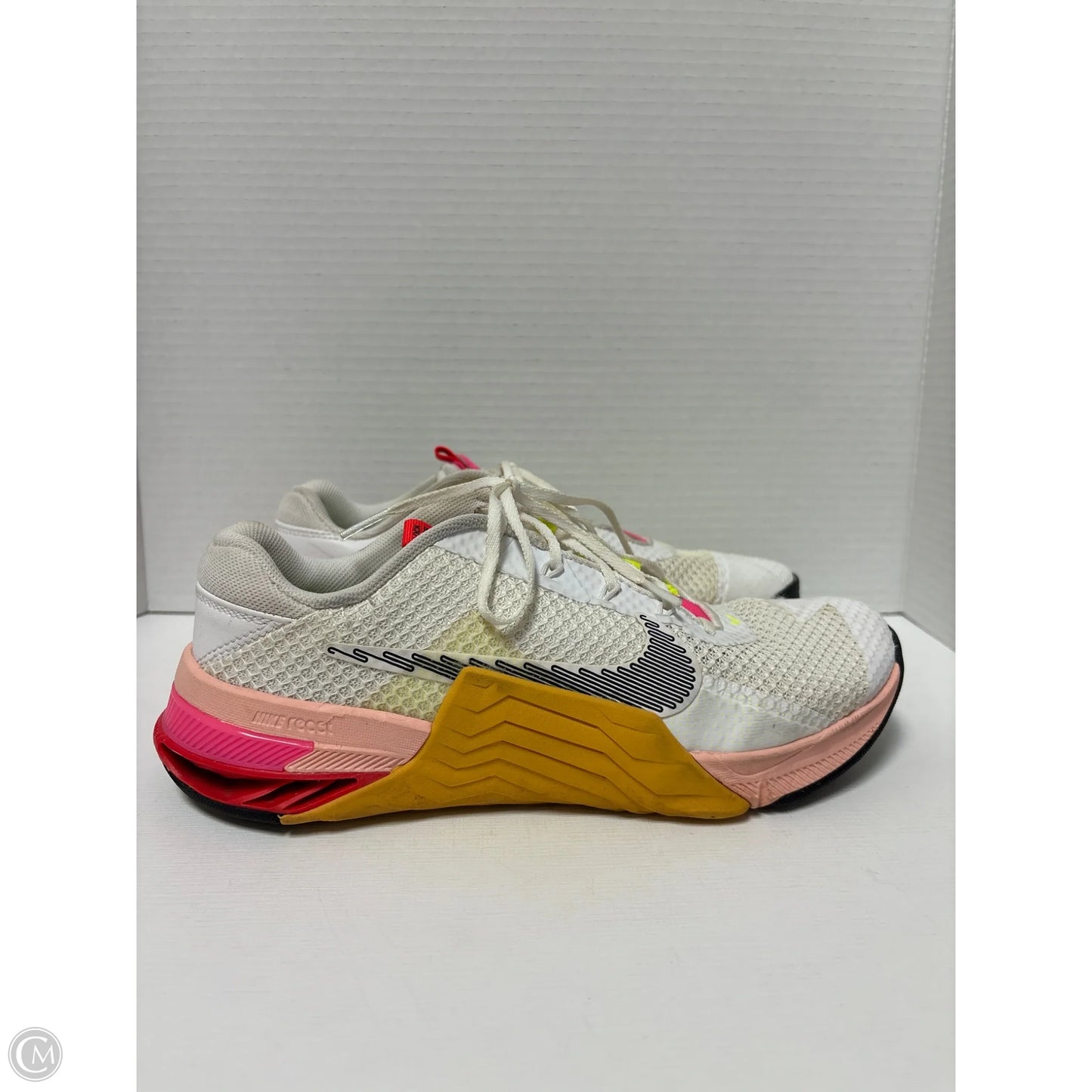 Shoes Athletic By Nike In White, Size: 9.5