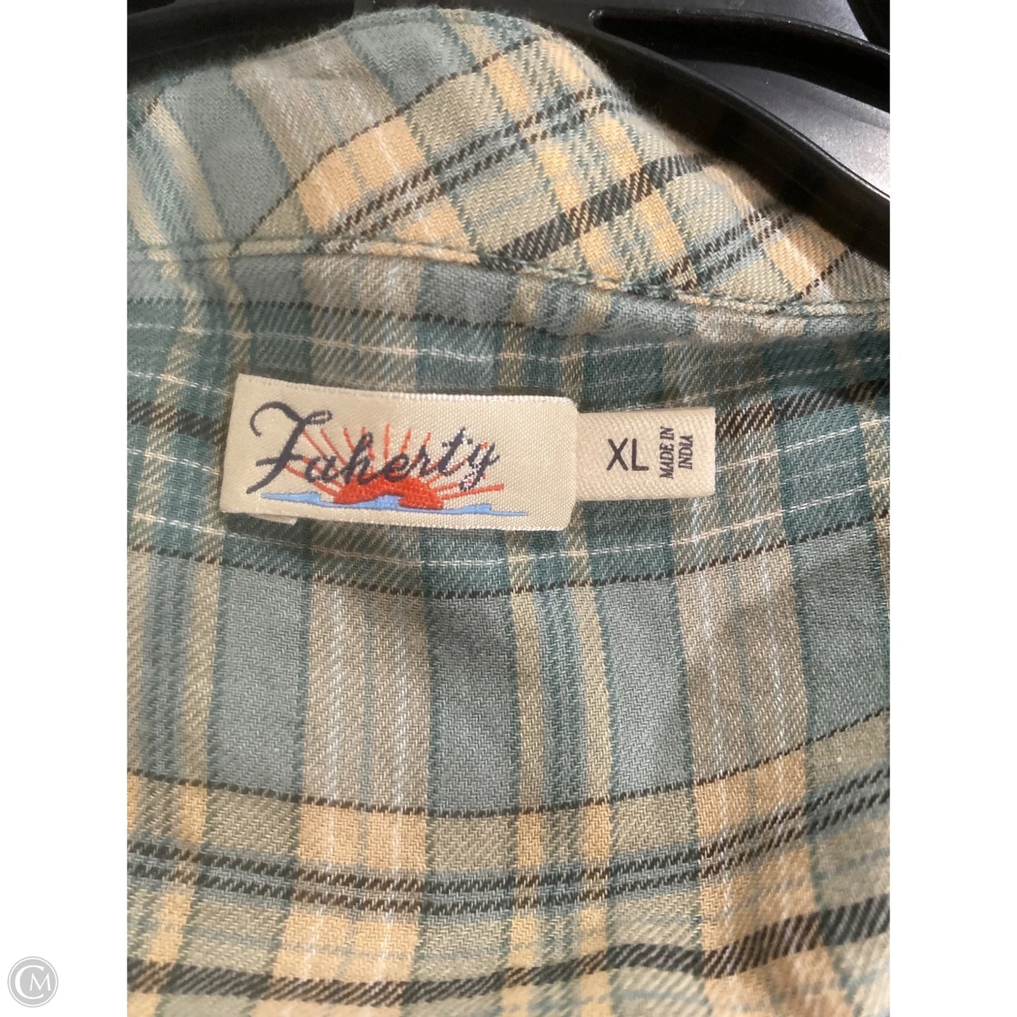 Top Long Sleeve By Faherty In Green, Size: Xl