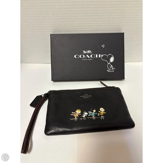 Wristlet Designer By Coach, Size: Medium