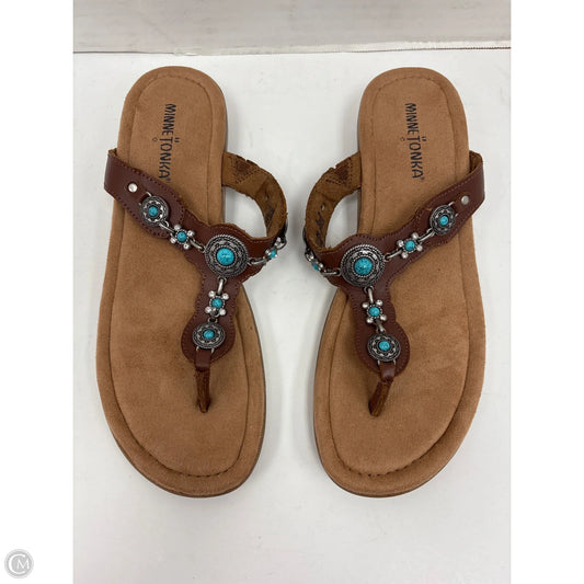 Sandals Flats By Minnetonka In Brown, Size: 9