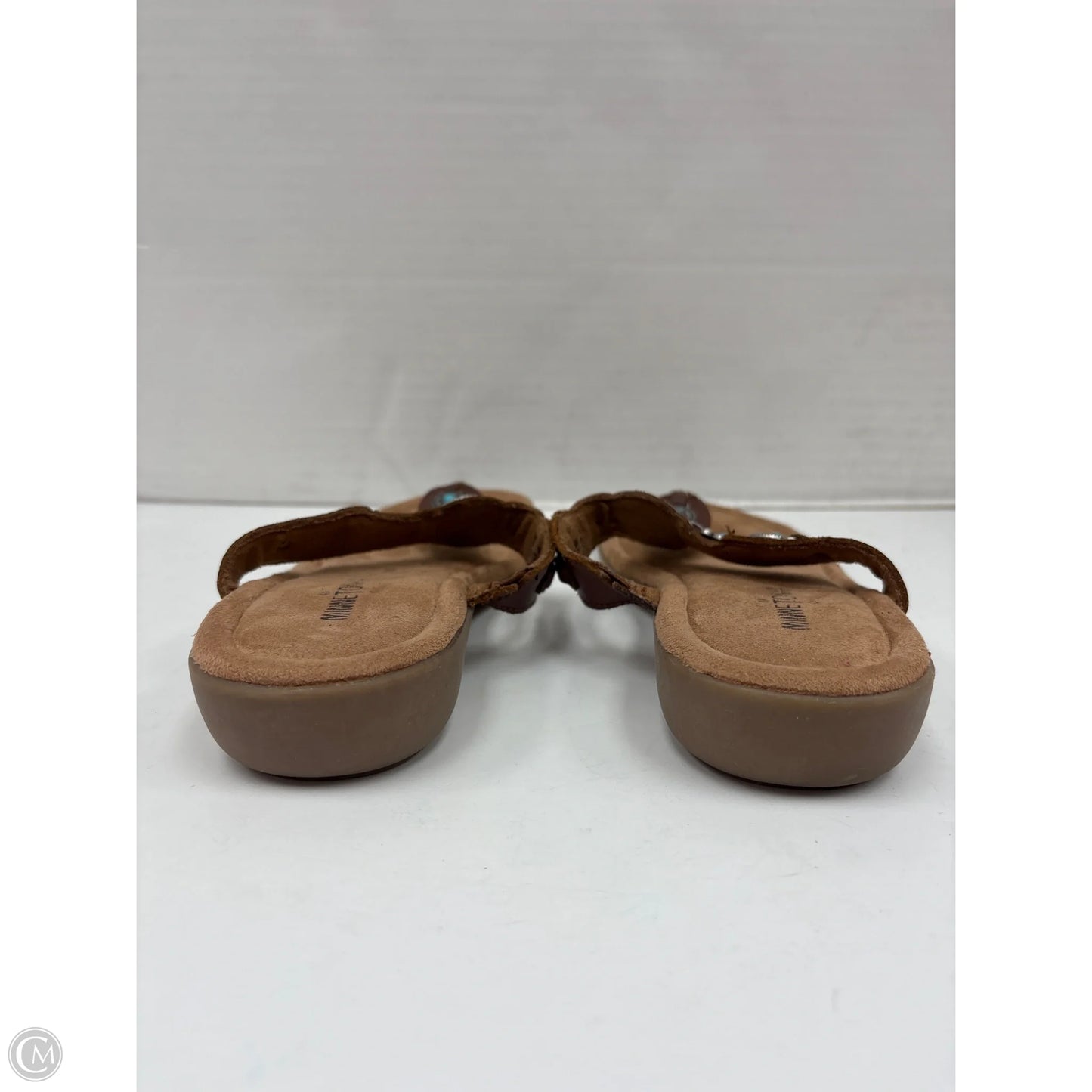 Sandals Flats By Minnetonka In Brown, Size: 9
