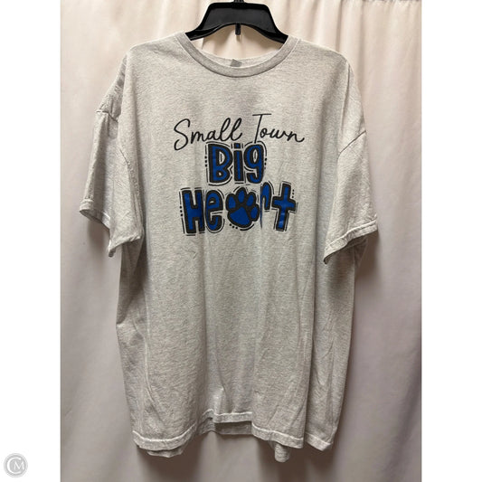 Top Short Sleeve By Gildan In Grey, Size: 2x