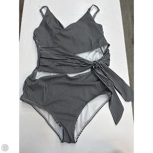 Swimsuit By Clothes Mentor In Black & White, Size: S