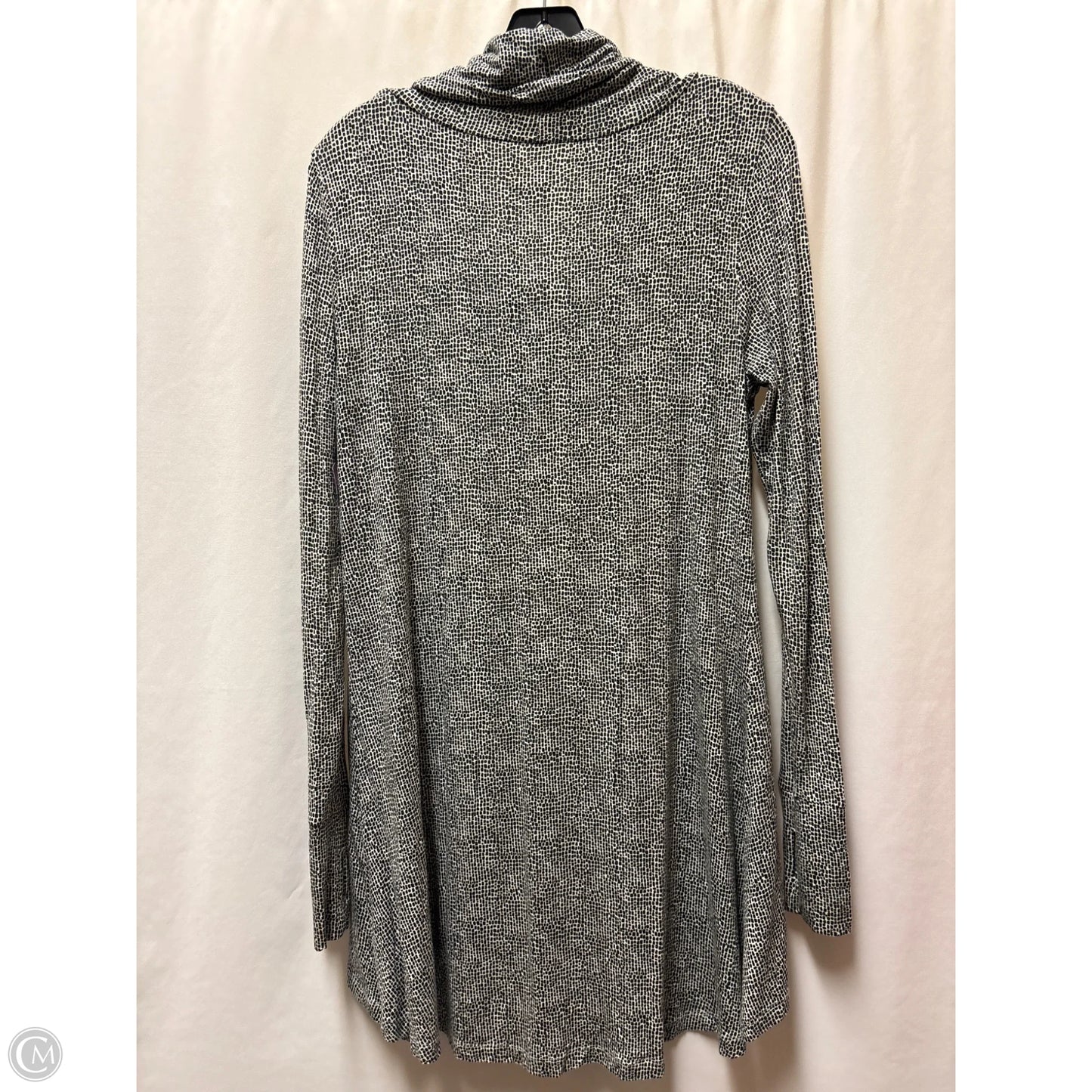 Top Long Sleeve By Cuddl Duds In Black & White, Size: M