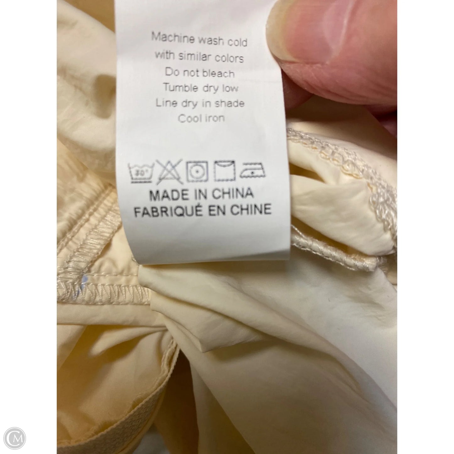 Jacket Windbreaker By Clothes Mentor In Cream, Size: S