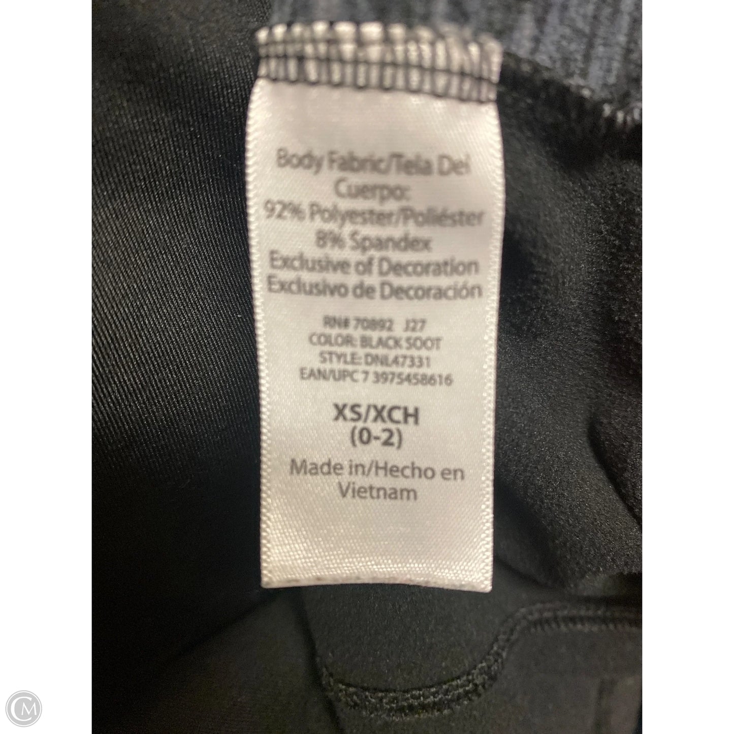 Athletic Top Long Sleeve Collar By Danskin In Black, Size: Xs