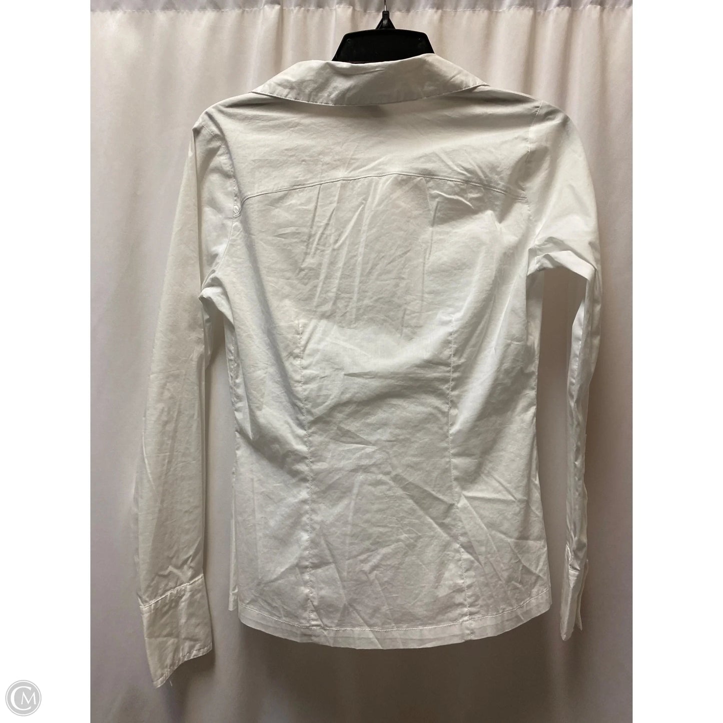 Top Long Sleeve By Clothes Mentor In White, Size: M