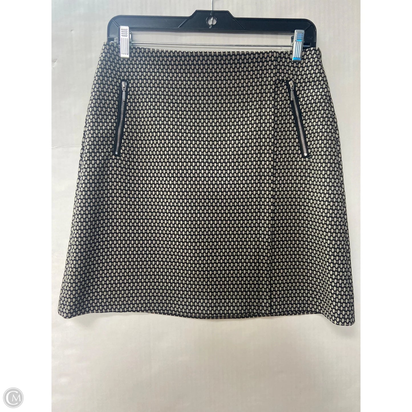 Skirt Mini & Short By Clothes Mentor In Tan, Size: 6