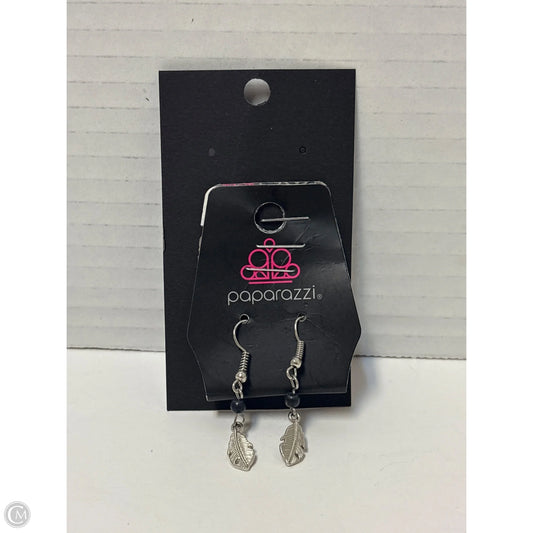 Earrings Dangle/drop By Paparazzi