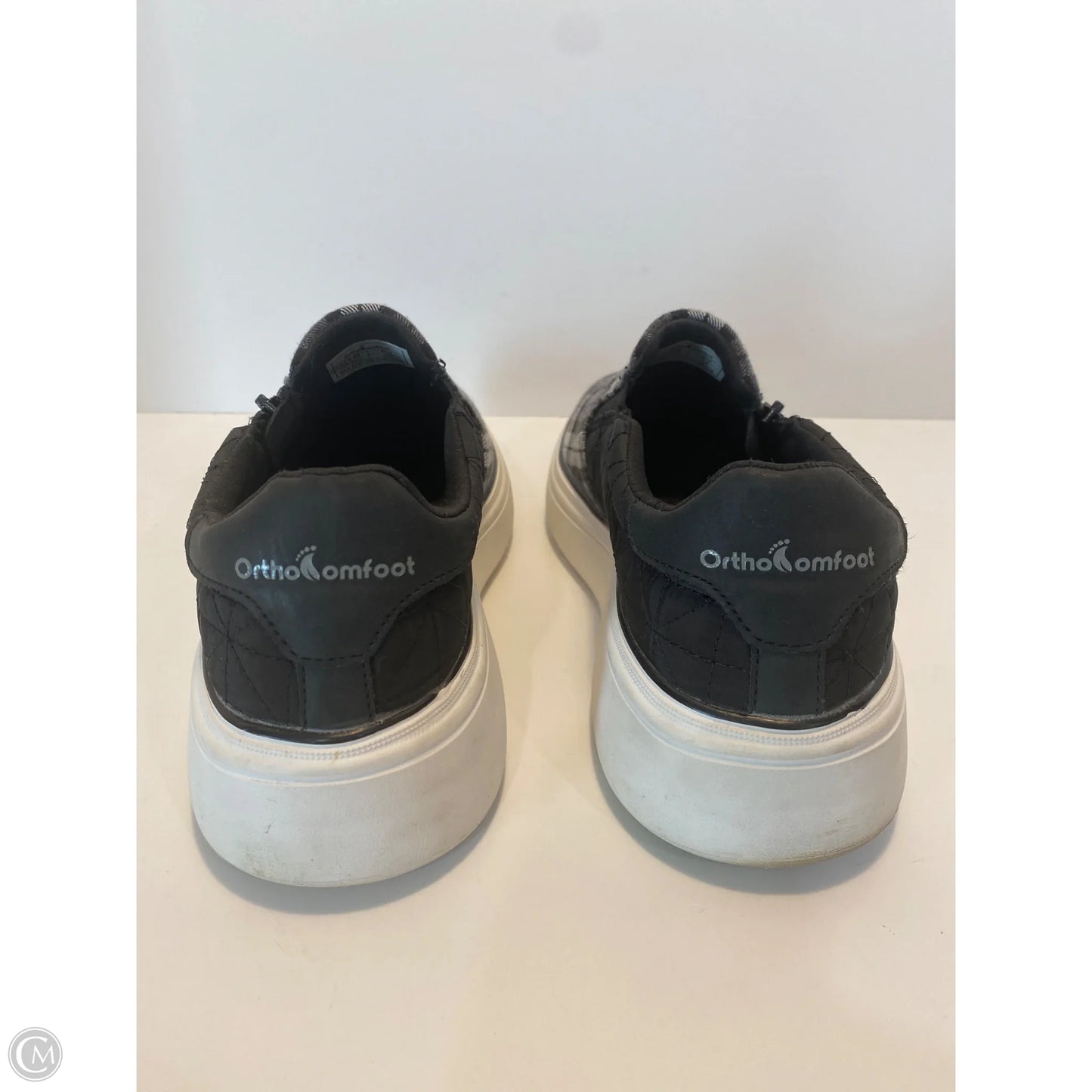 Shoes Flats By Clothes Mentor In Black, Size: 6.5