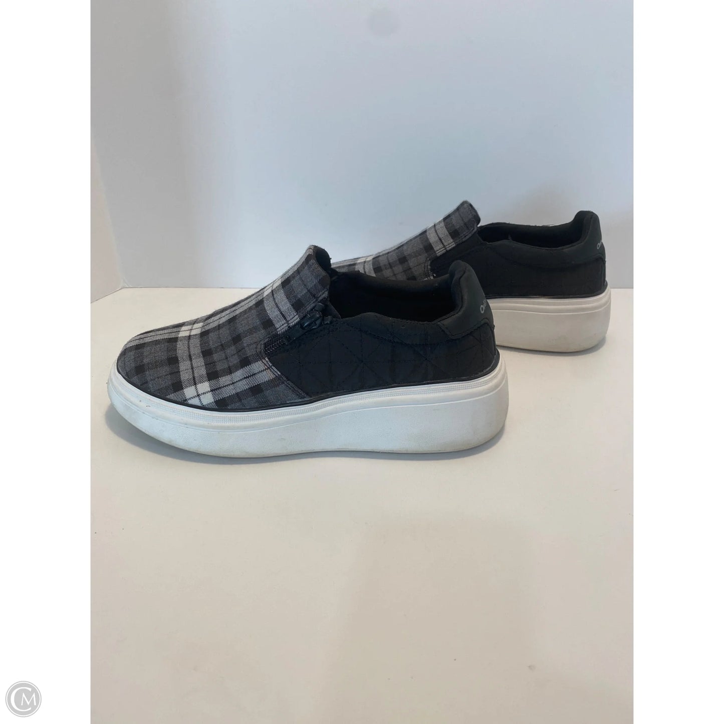 Shoes Flats By Clothes Mentor In Black, Size: 6.5