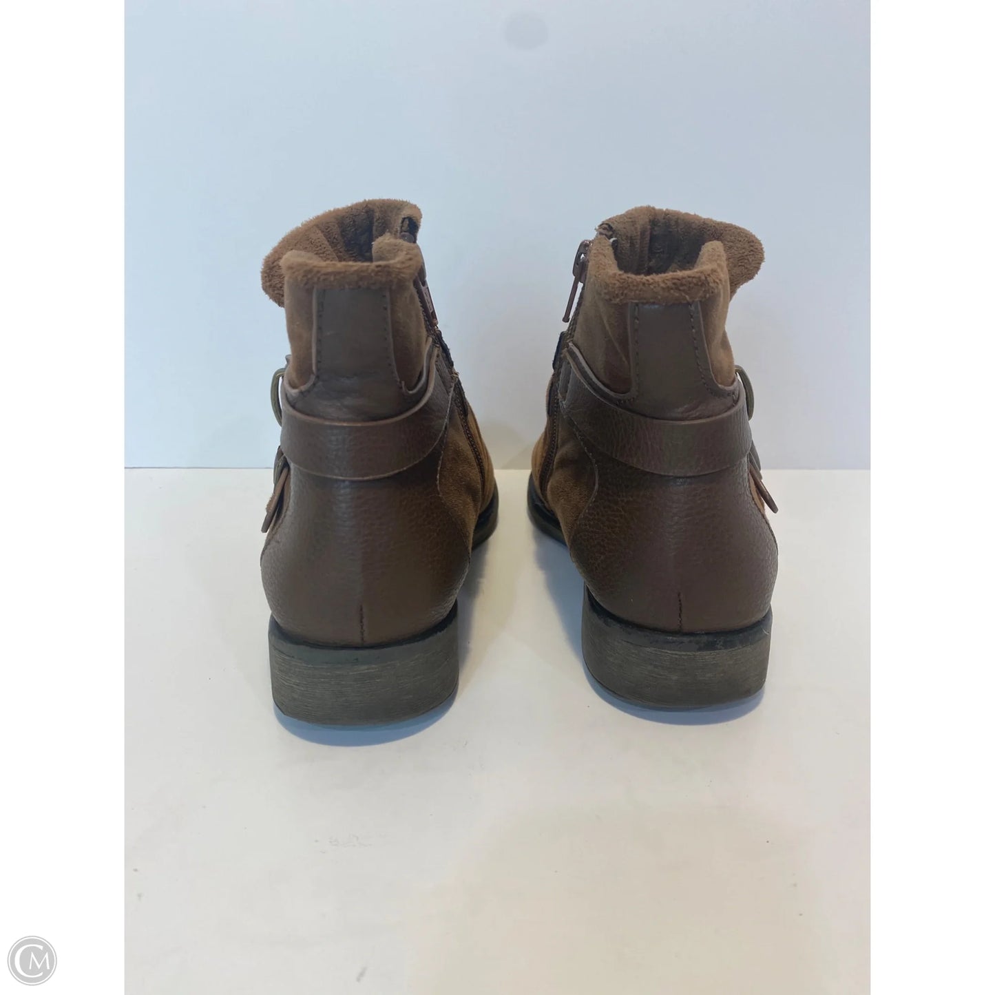 Boots Ankle Flats By Clothes Mentor In Brown, Size: 7