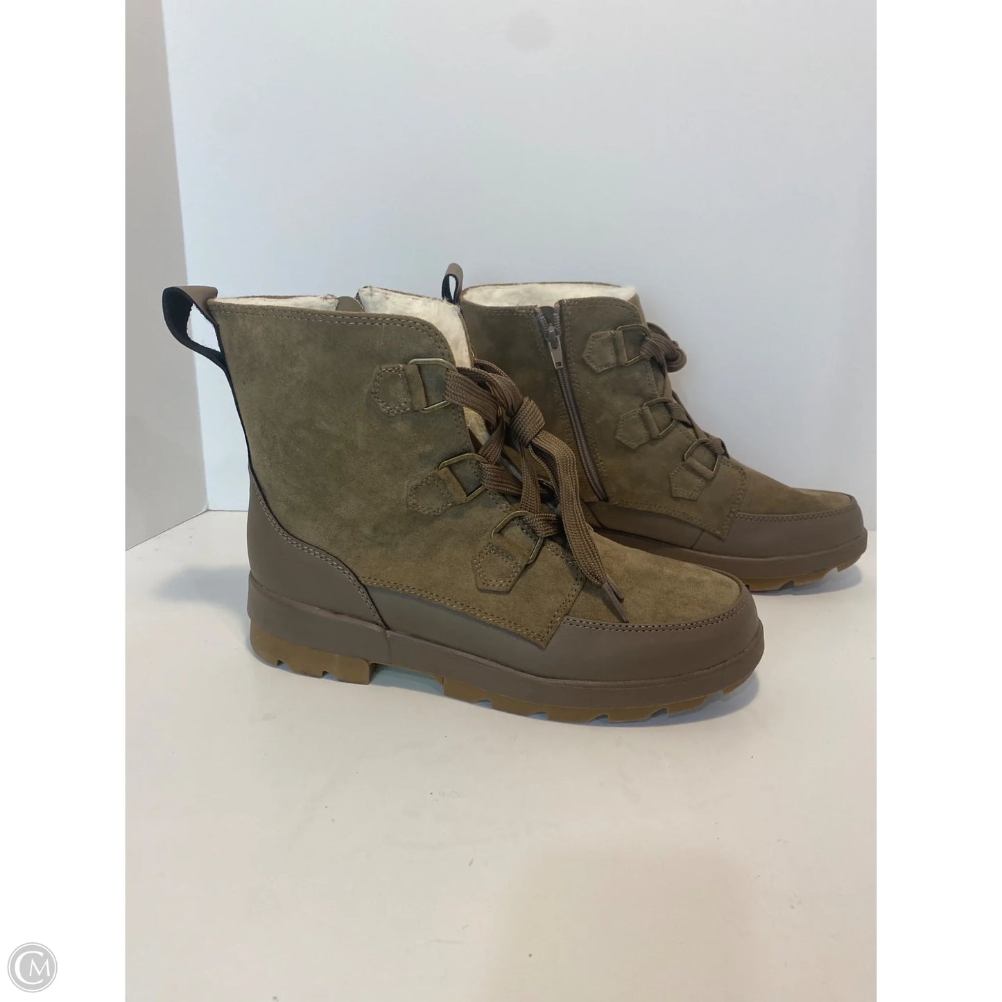 Boots Ankle Flats By Clothes Mentor In Beige, Size: 9.5