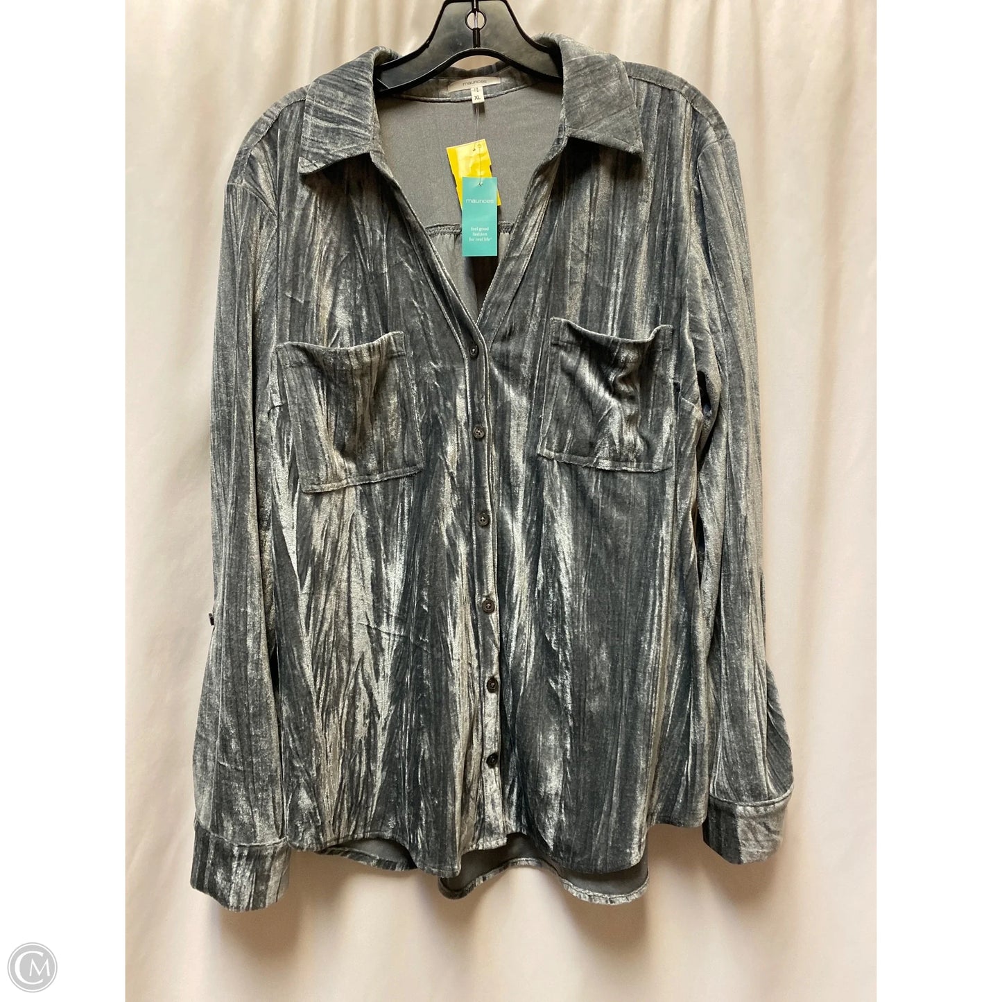 Top Long Sleeve By Maurices In Grey, Size: Xl