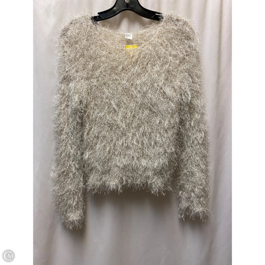 Sweater By Clothes Mentor In White, Size: M