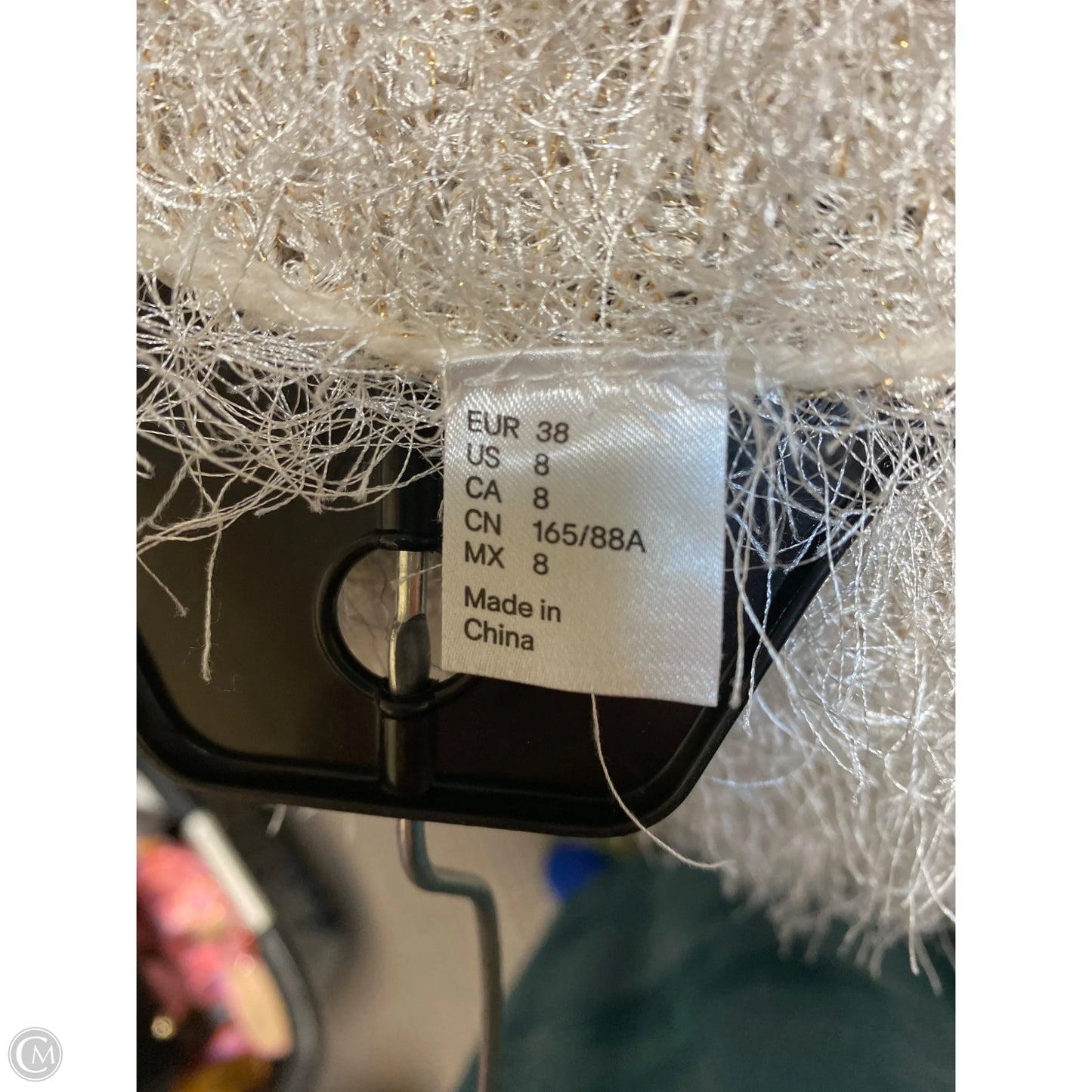 Sweater By Clothes Mentor In White, Size: M