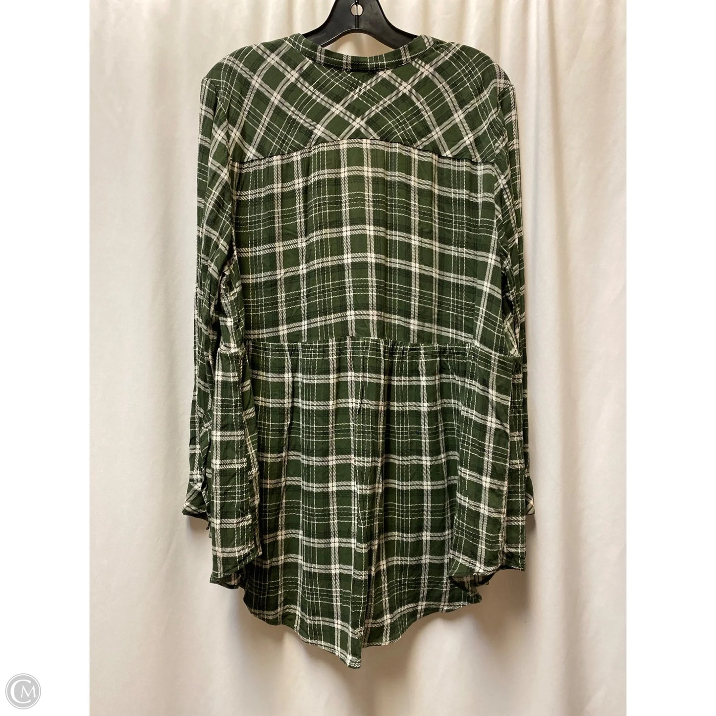 Top Long Sleeve By Torrid In Green, Size: 2x