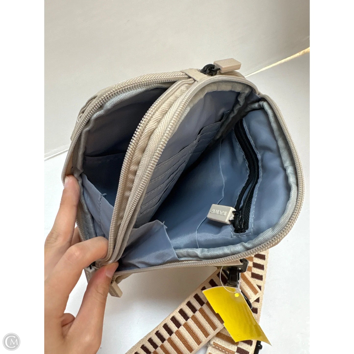 Crossbody By Clothes Mentor, Size: Medium