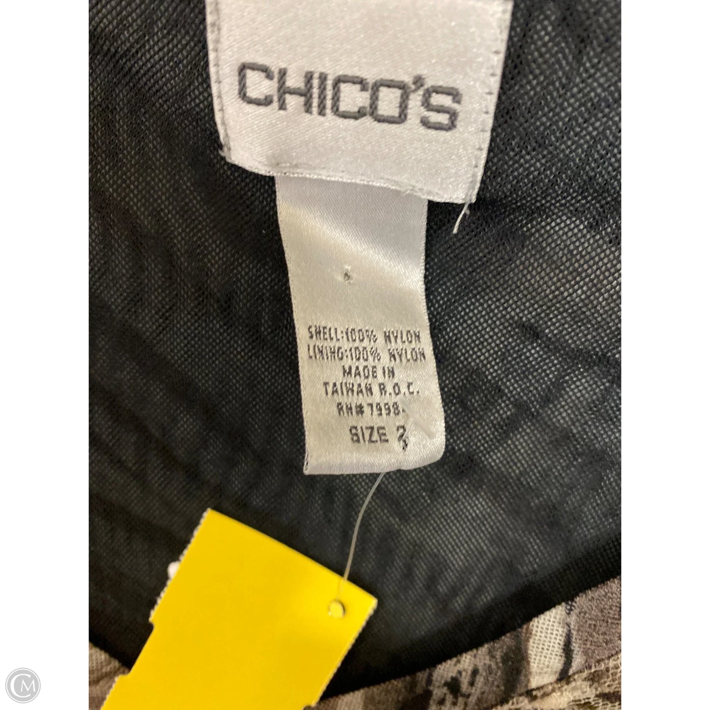 Top Long Sleeve By Chicos In Green, Size: L