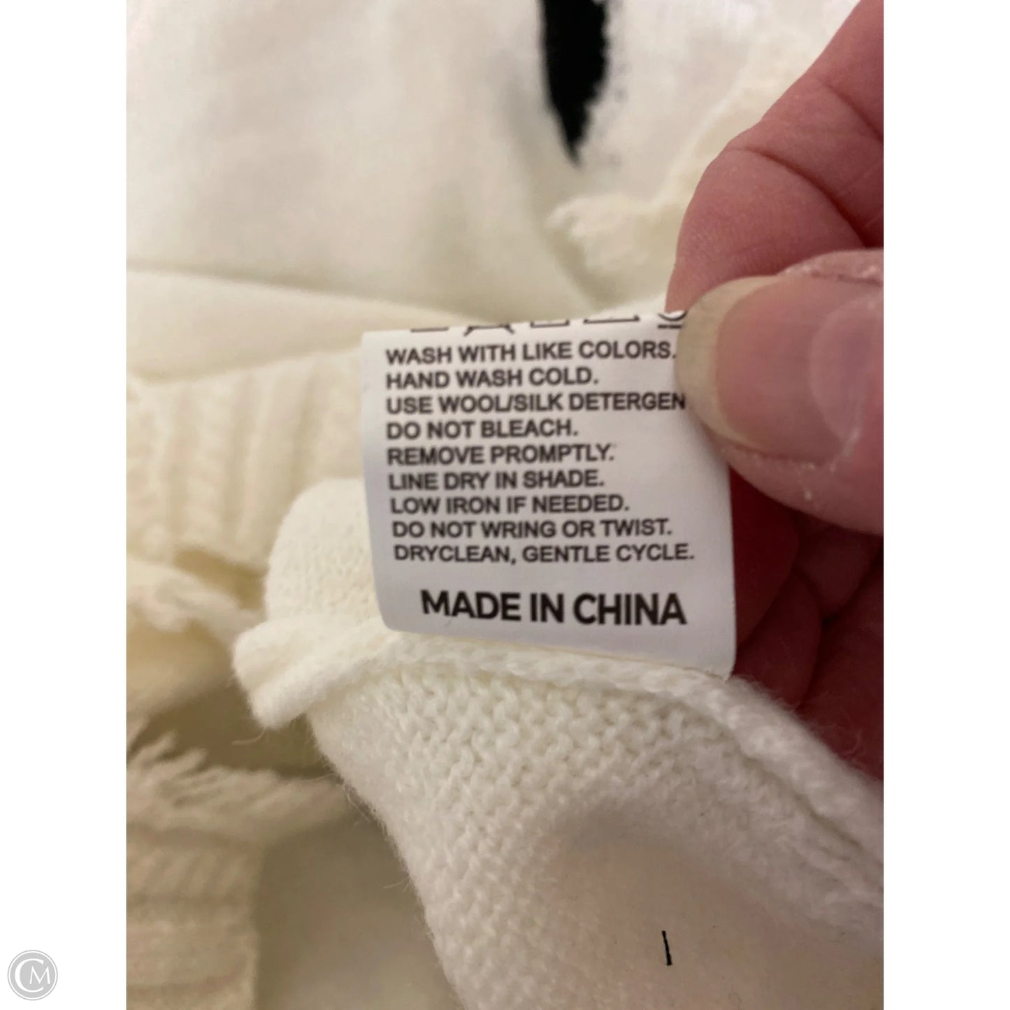 Sweater By Clothes Mentor In White, Size: Xl
