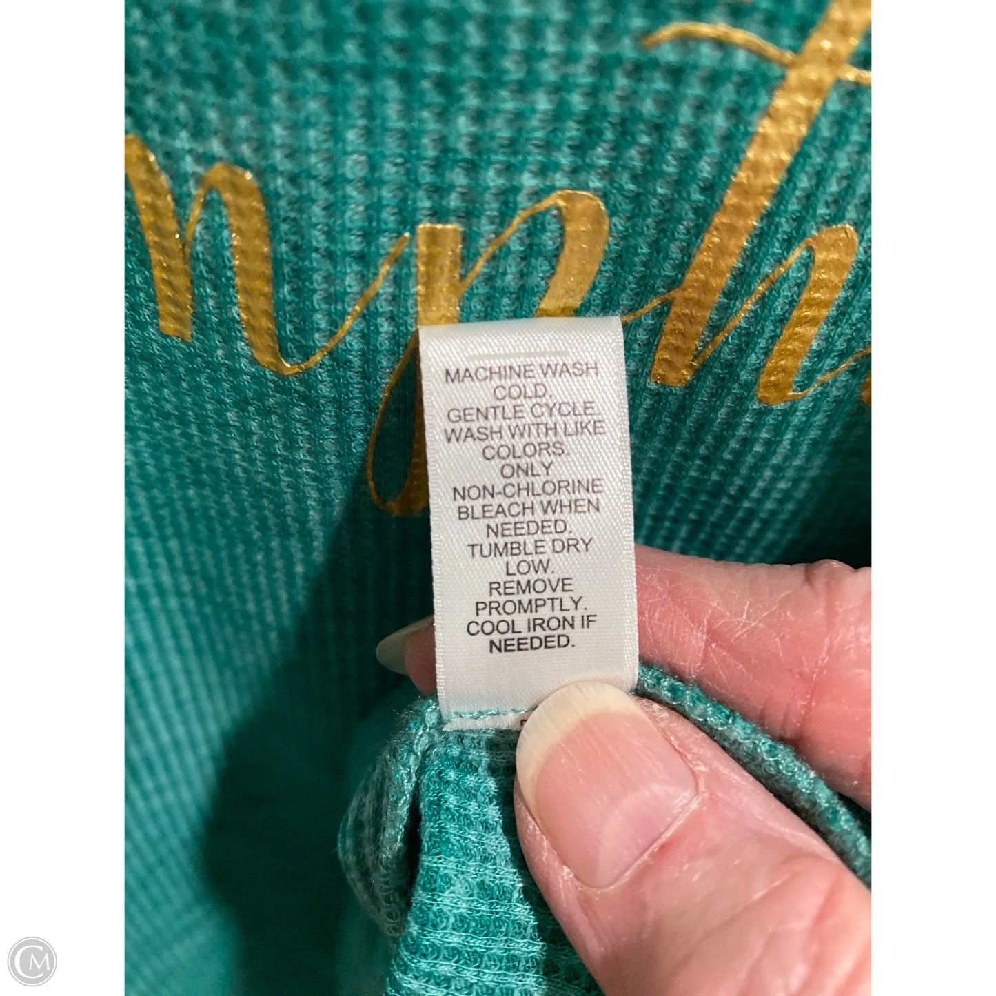 Top Long Sleeve By Cato In Green, Size: M