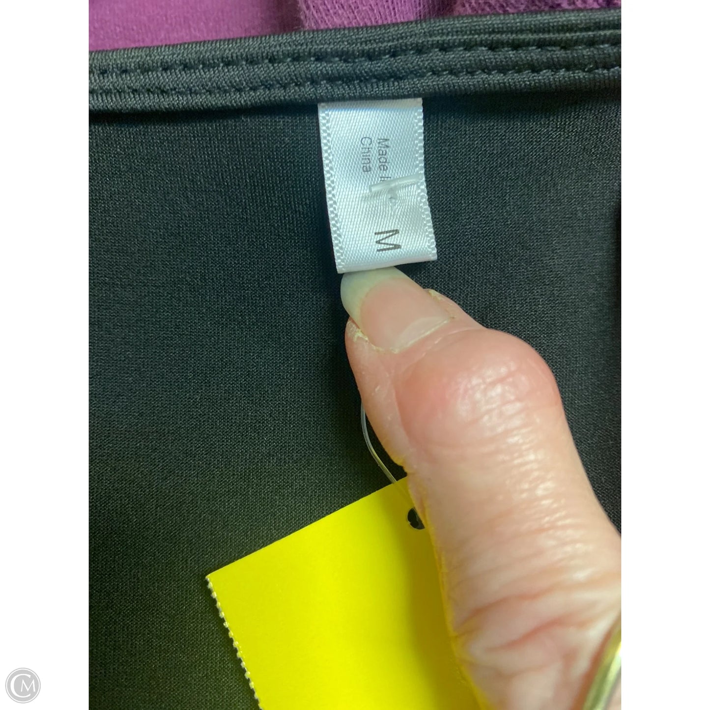 Dress Casual Short By Clothes Mentor In Black, Size: M